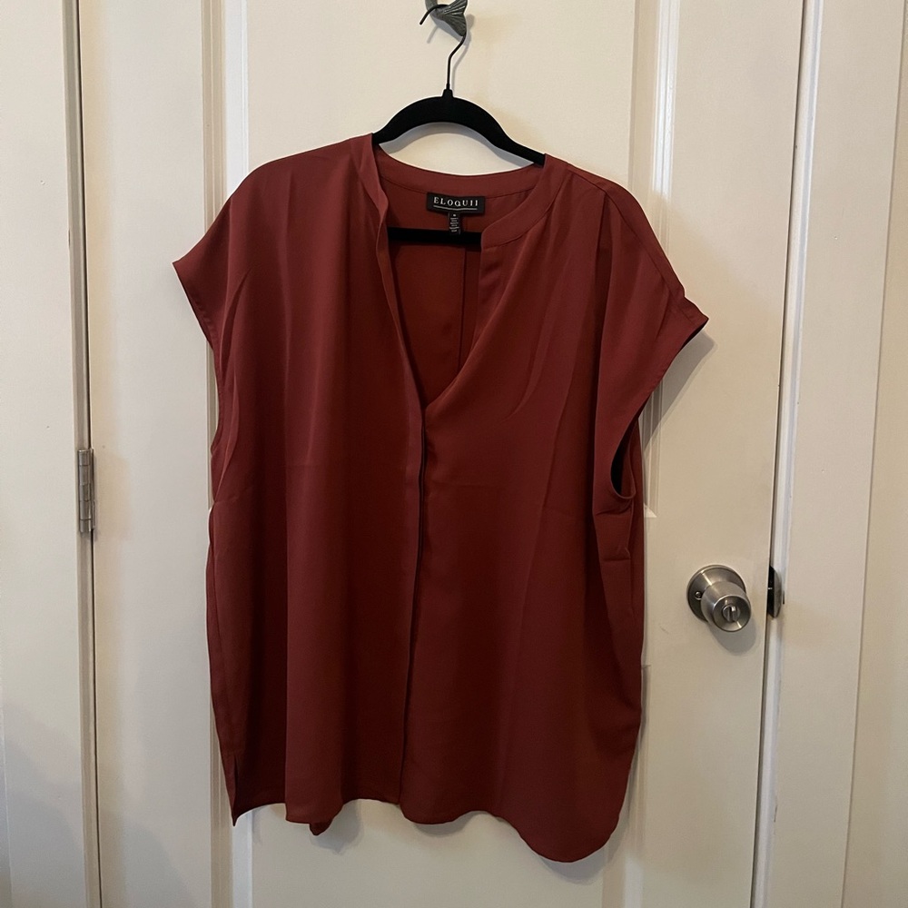 ELOQUII NOTCH COLLAR BLOUSE in color topaz brown